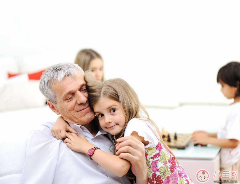 表達(dá)感恩婆婆帶孩子的話語(yǔ) 感謝婆婆照顧孩子的說(shuō)說(shuō)句子短信