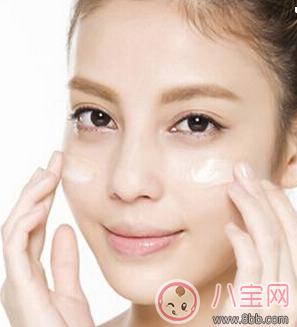 產(chǎn)后臉色蠟黃怎么回事 改善產(chǎn)后膚色暗黃小妙招