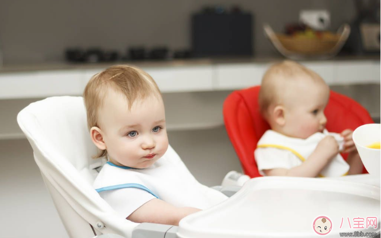 春天孩子風(fēng)寒風(fēng)熱感冒怎么食療 孩子風(fēng)寒風(fēng)熱感冒如何熬粥吃 春天孩子風(fēng)寒風(fēng)熱感冒怎么食療 孩子風(fēng)寒風(fēng)熱感冒如何熬粥吃