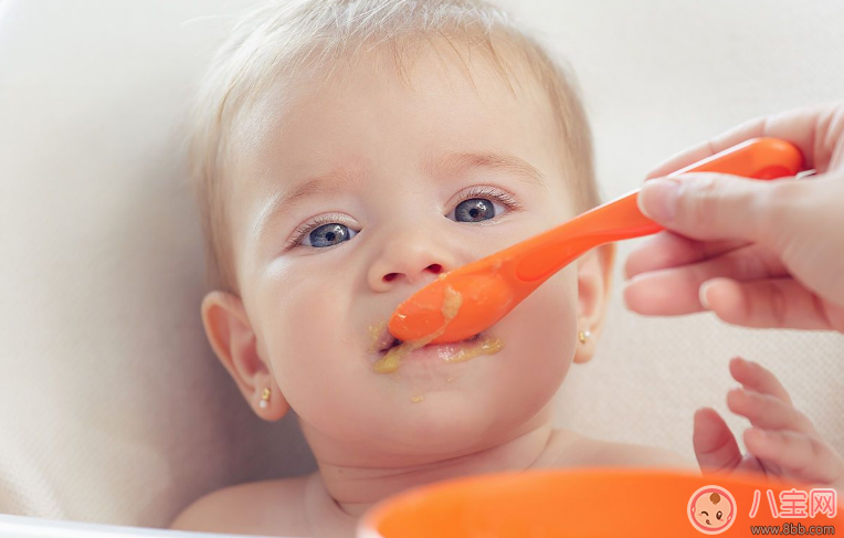 春天孩子風(fēng)寒風(fēng)熱感冒怎么食療 孩子風(fēng)寒風(fēng)熱感冒如何熬粥吃 春天孩子風(fēng)寒風(fēng)熱感冒怎么食療 孩子風(fēng)寒風(fēng)熱感冒如何熬粥吃