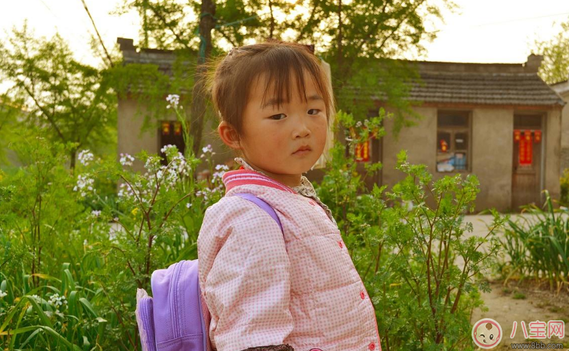 孩子童言無忌說出來的話很尷尬怎么辦 怎么引導(dǎo)心直口快的孩子說話