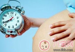 數(shù)胎動(dòng)手要放肚子上嗎 胎兒什么時(shí)候最愛動(dòng)