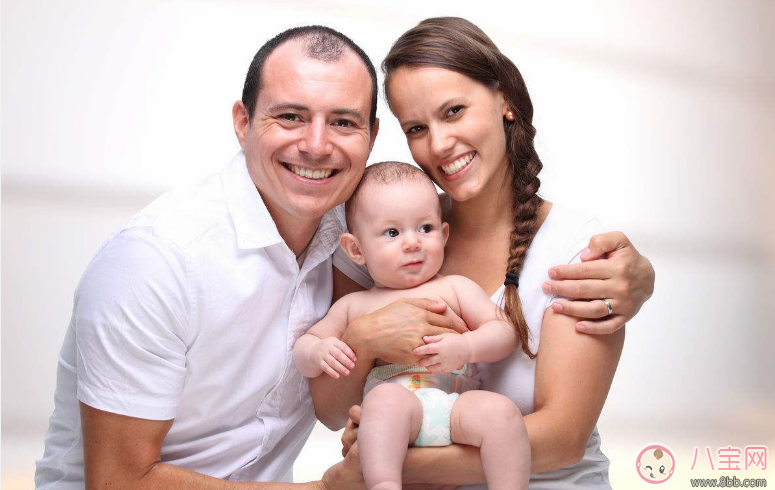 男寶寶私處如何清洗 怎么護(hù)理新生兒私處 男寶寶私處如何清洗 怎么護(hù)理新生兒私處