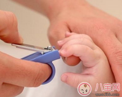 沒滿月的寶寶可以剪指甲嗎 新生兒多大可以剪指甲 沒滿月的寶寶可以剪指甲嗎 新生兒多大可以剪指甲