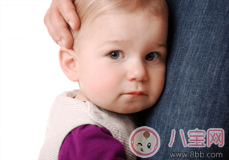 2歲寶寶害羞靦腆怎么辦 孩子害羞怕生怎樣引導