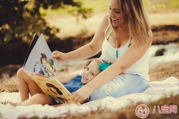 孩子在網上虛假聊天怎么辦 小孩和陌生人網上聊天怎么教育