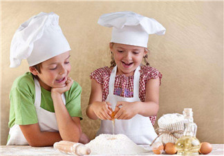 突然覺得孩子長(zhǎng)大了的心情感慨 感覺孩子突然就長(zhǎng)大了的說說短語