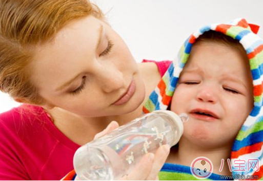 寶寶嘔吐拉肚子怎么回事 寶寶嘔吐要不要吃止吐藥