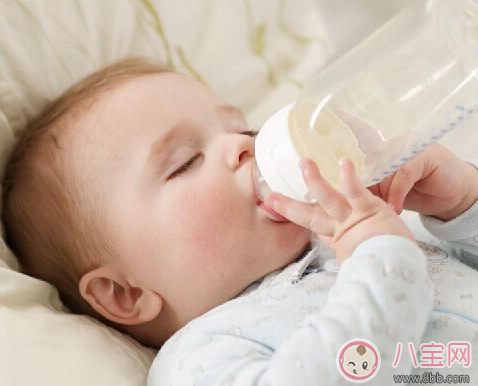 4個月寶寶不吃奶粉怎么辦 嬰兒不吃奶粉小妙招