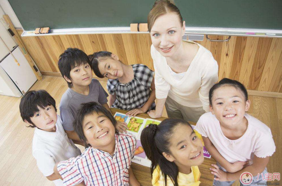 三歲寶寶英語啟蒙教育怎么做 如何給寶安進行英語啟蒙教育 三歲寶寶英語啟蒙教育怎么做 如何給寶安進行英語啟蒙教育