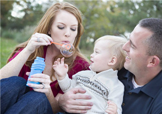 兒子變乖的心情說說 兒子很聽話父母開心的心情感慨