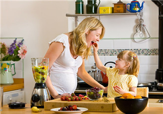 孕吐會不會給胃造成很大的傷害 孕吐胃不舒服怎么辦