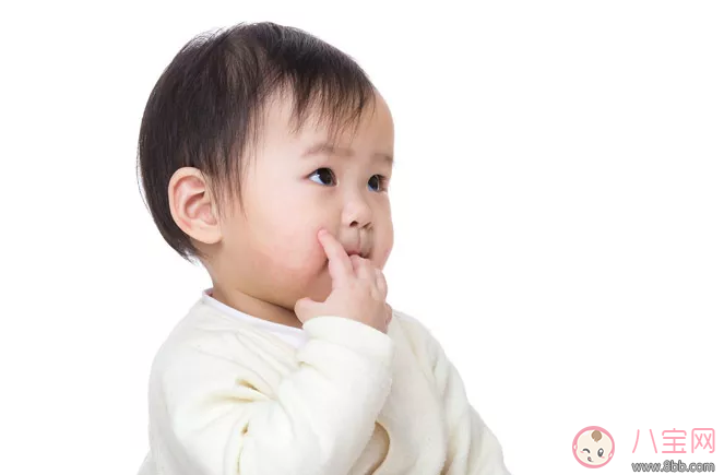 孩子喜歡咬指甲是代表什么 怎么改變孩子咬指甲的習慣