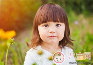 寶寶鼻塞不通氣怎么辦 寶寶鼻子不通氣推拿圖解