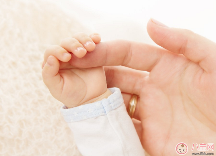 寶寶一百天的心情說說 寶寶一百天紀念曬圖文字 寶寶一百天的心情說說 寶寶一百天紀念曬圖文字