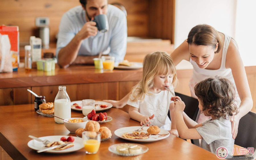 給孩子做愛心早餐的心情短語 分享給孩子做的愛心早餐的句子說說 給孩子做愛心早餐的心情短語 分享給孩子做的愛心早餐的句子說說