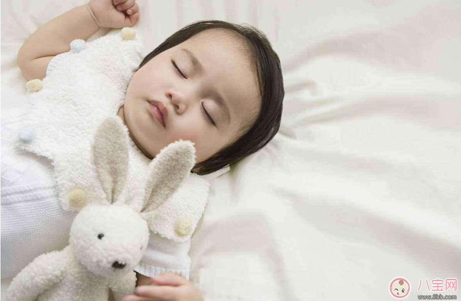 寶寶經常搖頭怎么回事 為什么嬰兒總是搖頭