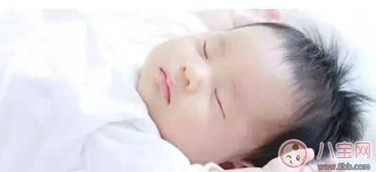 春天寶寶喜歡光腳好不好 什么時候可以讓寶寶光腳走路 春天寶寶喜歡光腳好不好 什么時候可以讓寶寶光腳走路