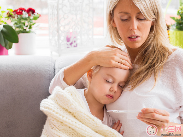 小孩發燒媽媽心情說說 孩子發燒媽媽心疼句子說說