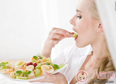 產(chǎn)后脫發(fā)會(huì)持續(xù)多久 為什么產(chǎn)后脫發(fā)嚴(yán)重