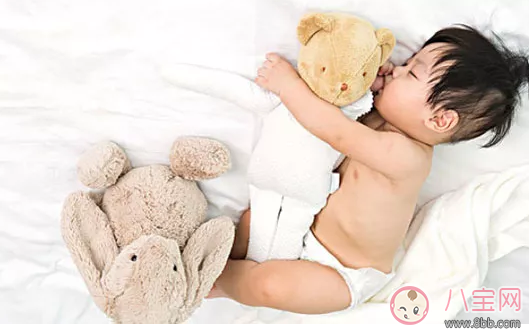 寶寶睡覺出汗體虛怎么辦 寶寶病理性多汗怎么辦 寶寶睡覺出汗體虛怎么辦 寶寶病理性多汗怎么辦