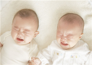 寶寶攢肚子會(huì)持續(xù)多久 寶寶攢肚子一星期正常嗎