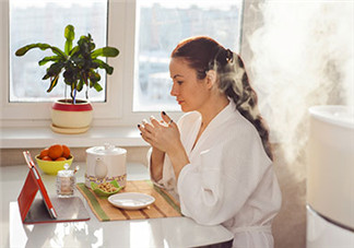 產后掉發(fā)嚴重吃什么好 產后脫發(fā)嚴重食療法