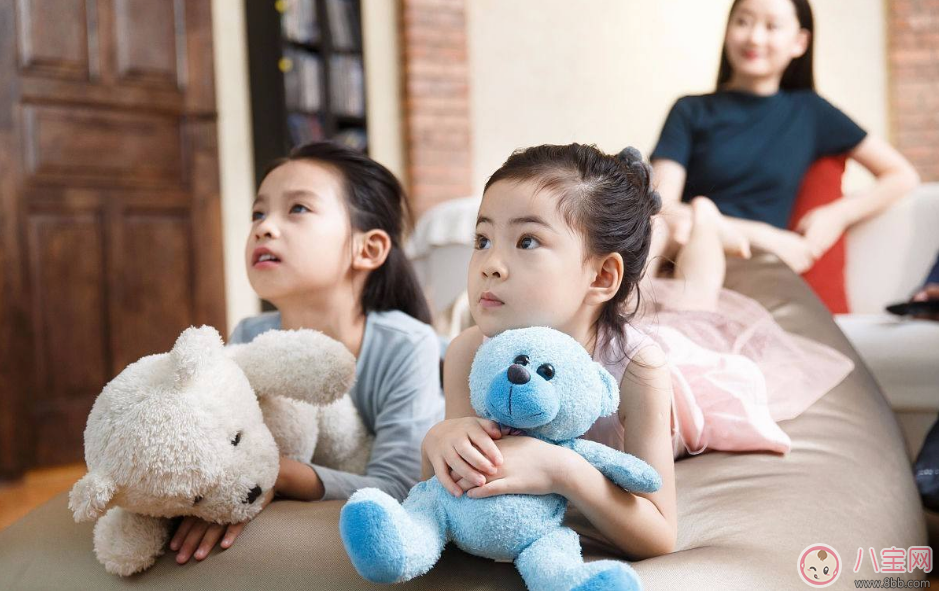 陪孩子看動畫片的感慨說說 和寶寶一起看動畫片的心情感悟