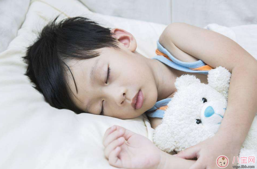 跟孩子說晚安說說 孩子睡前說說發什么好 跟孩子說晚安說說 孩子睡前說說發什么好