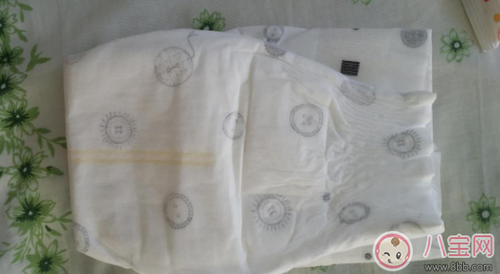 BEABA紙尿褲和好奇鉑金哪個好 BEABA專利嬰兒紙尿褲使用測評