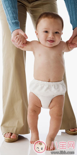 孩子會走路了心情說說 形容孩子剛會走路心情感慨 孩子會走路了心情說說 形容孩子剛會走路心情感慨