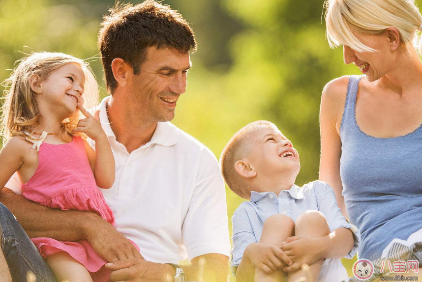 沒時間陪孩子歉意的話 陪孩子太少的心情說說短語