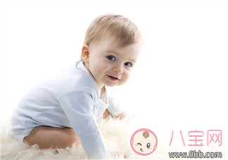 為什么新生兒喜歡打嗝 嬰兒一直打嗝怎么辦