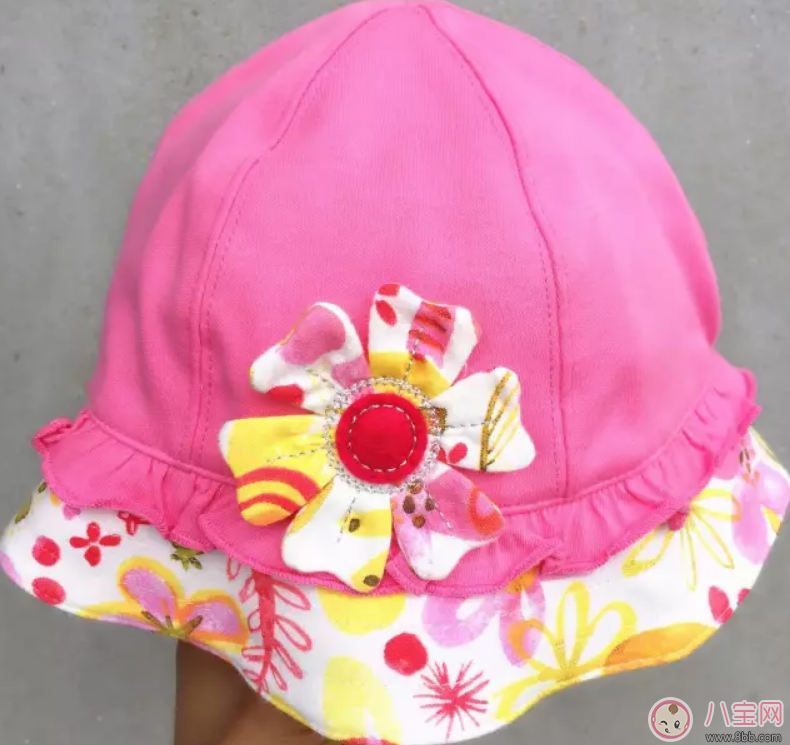 春夏交替寶寶適合穿什么衣服 寶寶怎么穿衣服才漂亮 春夏交替寶寶適合穿什么衣服 寶寶怎么穿衣服才漂亮