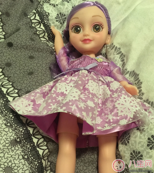 喜之寶智能娃娃怎么樣 喜之寶會說話走路的智能娃娃好用嗎