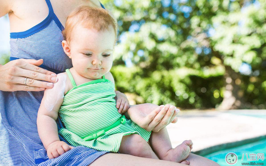 哪些是寶寶防曬重點 如何幫寶寶穿著防護衣 哪些是寶寶防曬重點 如何幫寶寶穿著防護衣