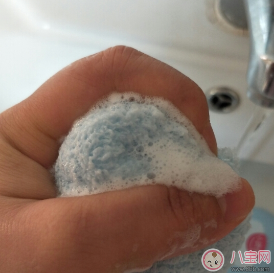 小甜甜藍(lán)色男童洗浴二合一好用嗎 歐詩漫小甜甜洗發(fā)水測評