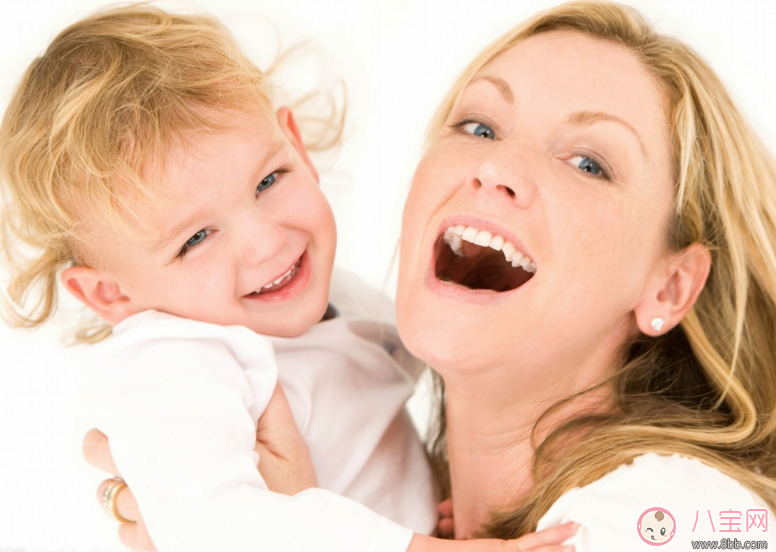 女人為了娃太累的說說圖片 再苦再累為了孩子的心情感慨 女人為了娃太累的說說圖片 再苦再累為了孩子的心情感慨