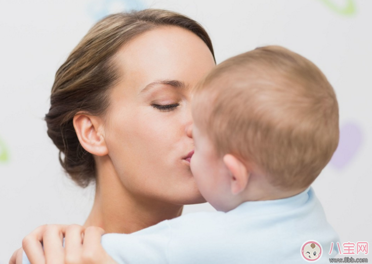 女人為了娃太累的說說圖片 再苦再累為了孩子的心情感慨 女人為了娃太累的說說圖片 再苦再累為了孩子的心情感慨