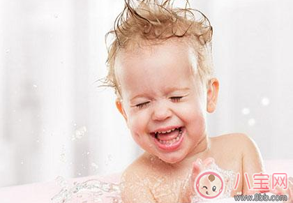 2歲寶寶不愛洗頭怎么辦 讓寶寶乖乖洗頭的小妙招