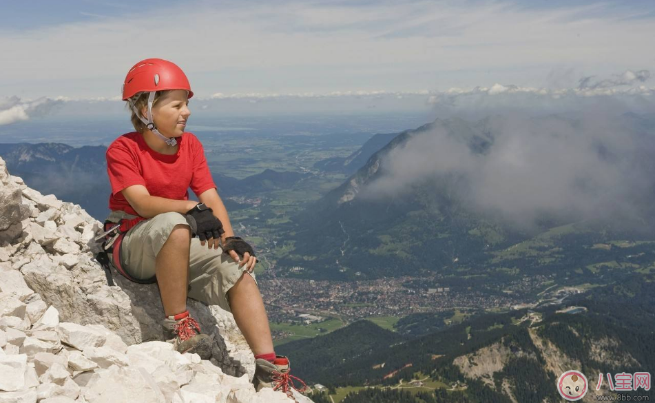 帶孩子爬山的快樂的句子 陪孩子爬山開心的心情感悟 帶孩子爬山的快樂的句子 陪孩子爬山開心的心情感悟
