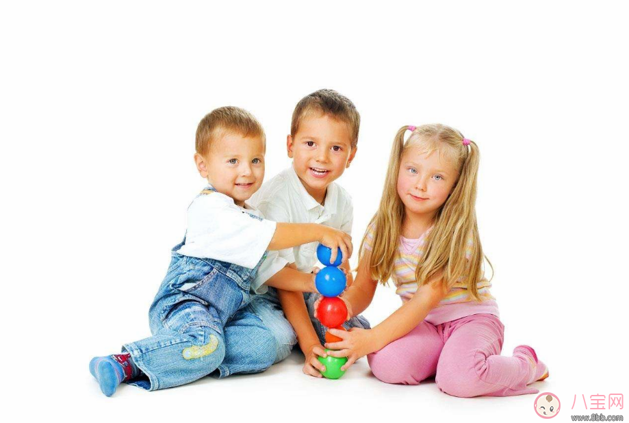 如何通過游戲幫助寶寶感官的發育 什么樣的感官游戲能促進寶寶發育