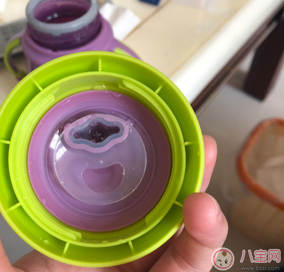 荷蘭UMEE寶寶鴨嘴杯怎么樣 荷蘭UMEE寶寶鴨嘴杯測評