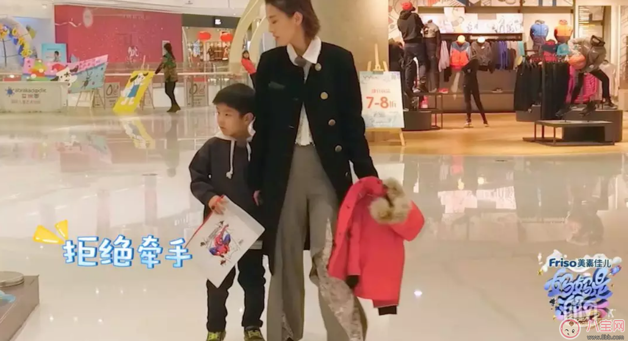 為什么黃圣依和兒子不親 如何增進與孩子之間的感情 為什么黃圣依和兒子不親 如何增進與孩子之間的感情