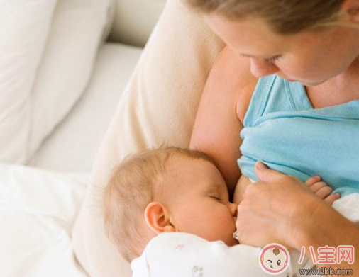 新生兒多久喂一次奶 新生寶寶吃奶的間隔時間
