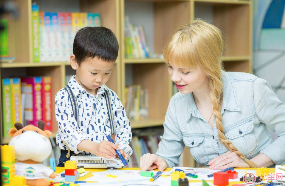 通過玩哪些游戲讓孩子愛上英語 如何使幼兒在游戲中學英語