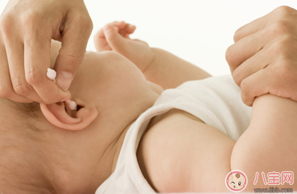 嬰兒的耳屎需要清理嗎 寶寶的耳屎怎么清理