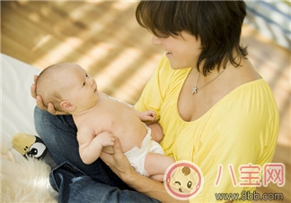 孕期分泌乳汁與產后奶水有什關系 乳房有奶寶寶吸不出來怎么回事