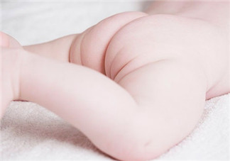 寶寶反復紅屁股怎么回事 嬰兒反反復復紅屁股怎么辦