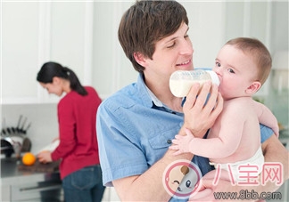 新生兒的臍帶要多久才脫落 寶寶臍帶脫落后如何護理 新生兒的臍帶要多久才脫落 寶寶臍帶脫落后如何護理